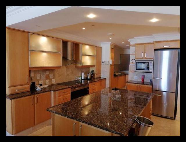 3 BEDROOM APARTMENT FOR SALE IN UMHLANGA ROCKS